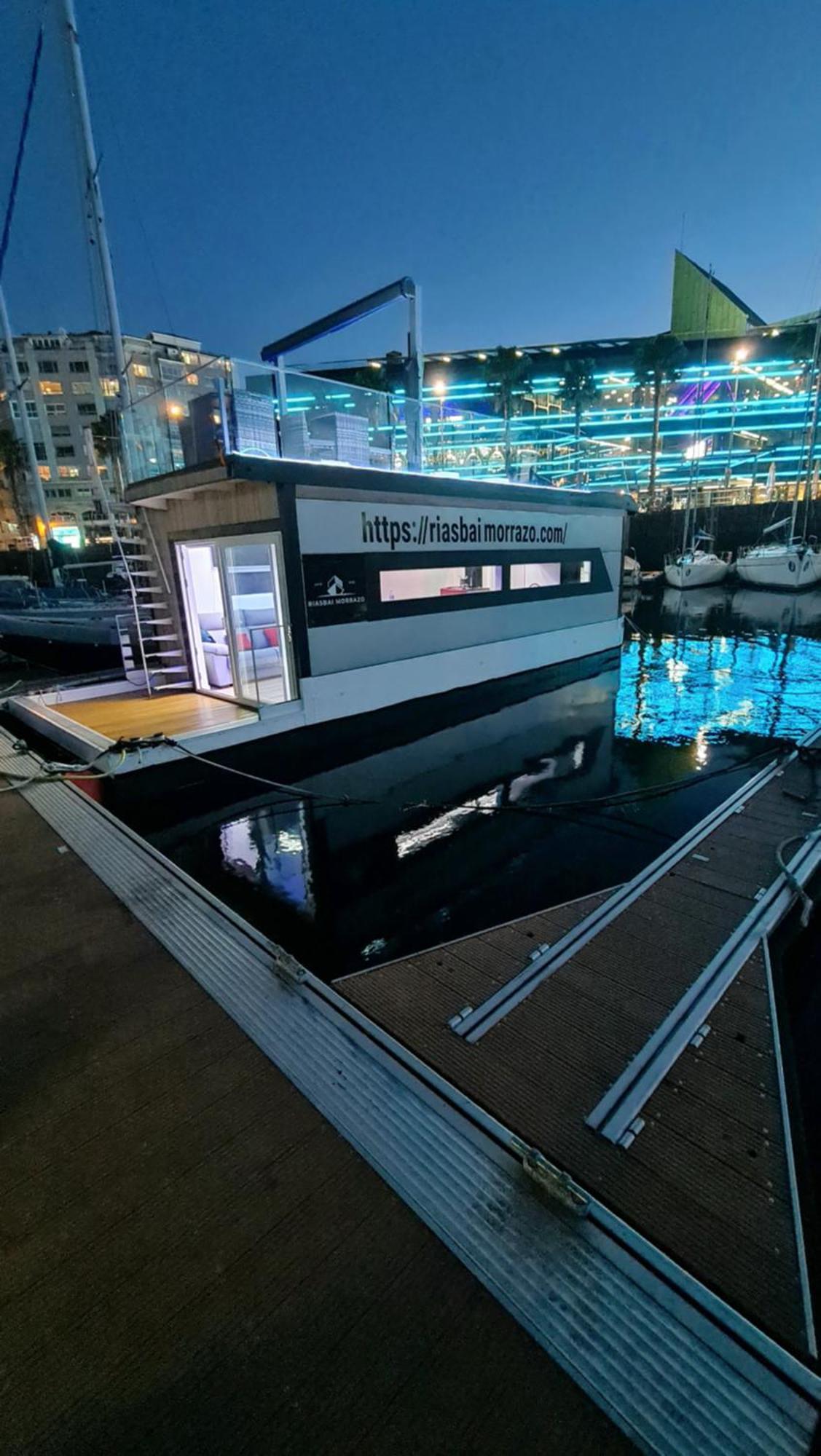 Barco-Apartamento En El Nautico De Виго Экстерьер фото