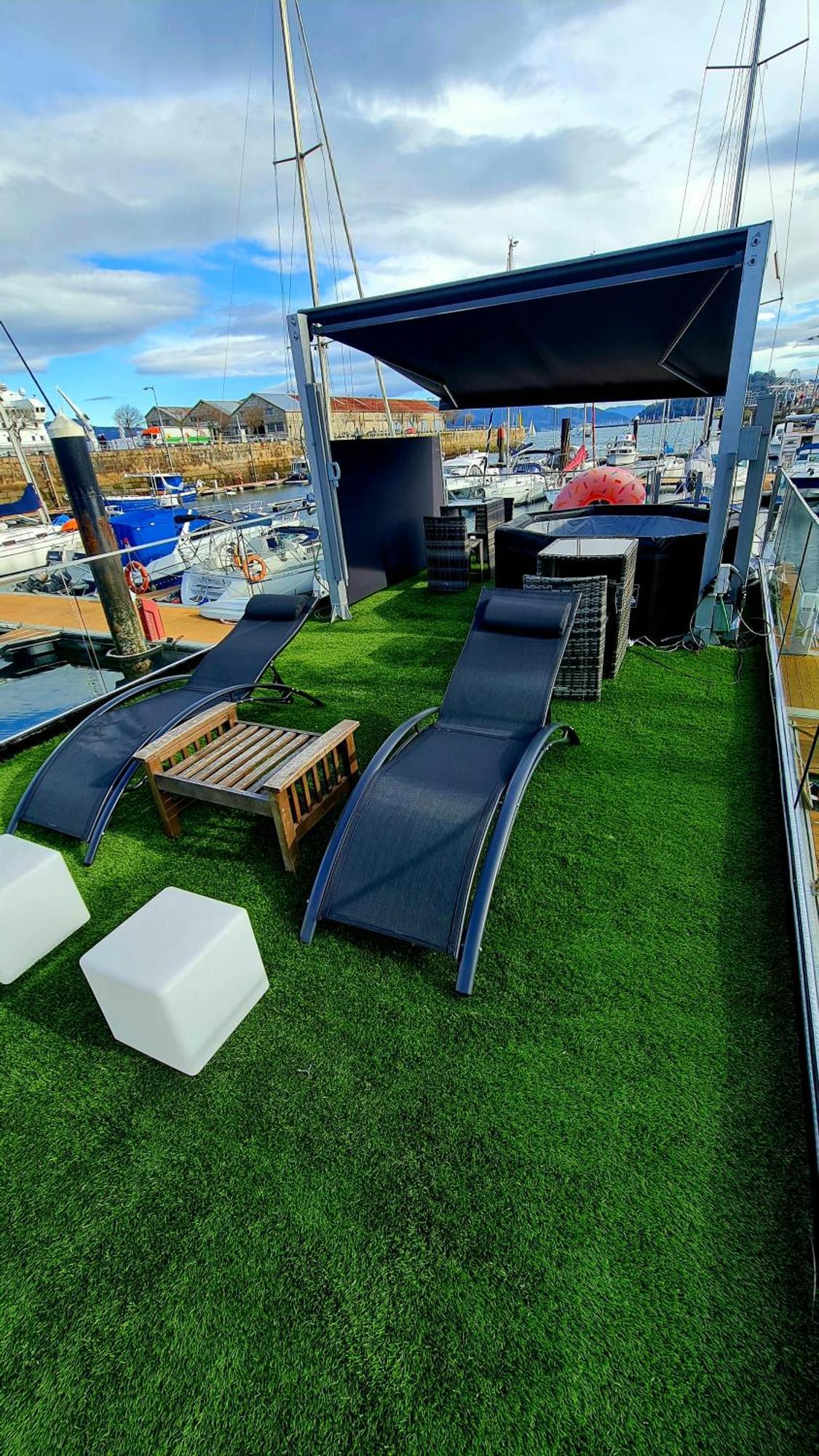 Barco-Apartamento En El Nautico De Виго Экстерьер фото