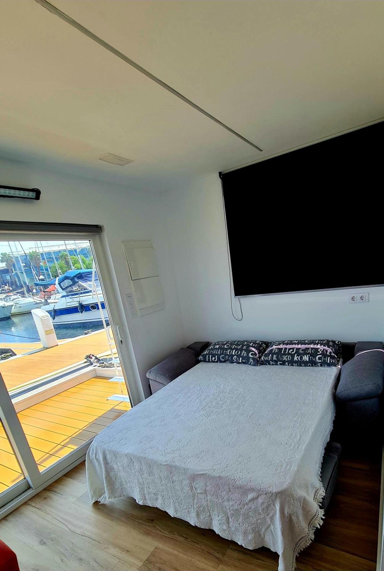Barco-Apartamento En El Nautico De Виго Экстерьер фото