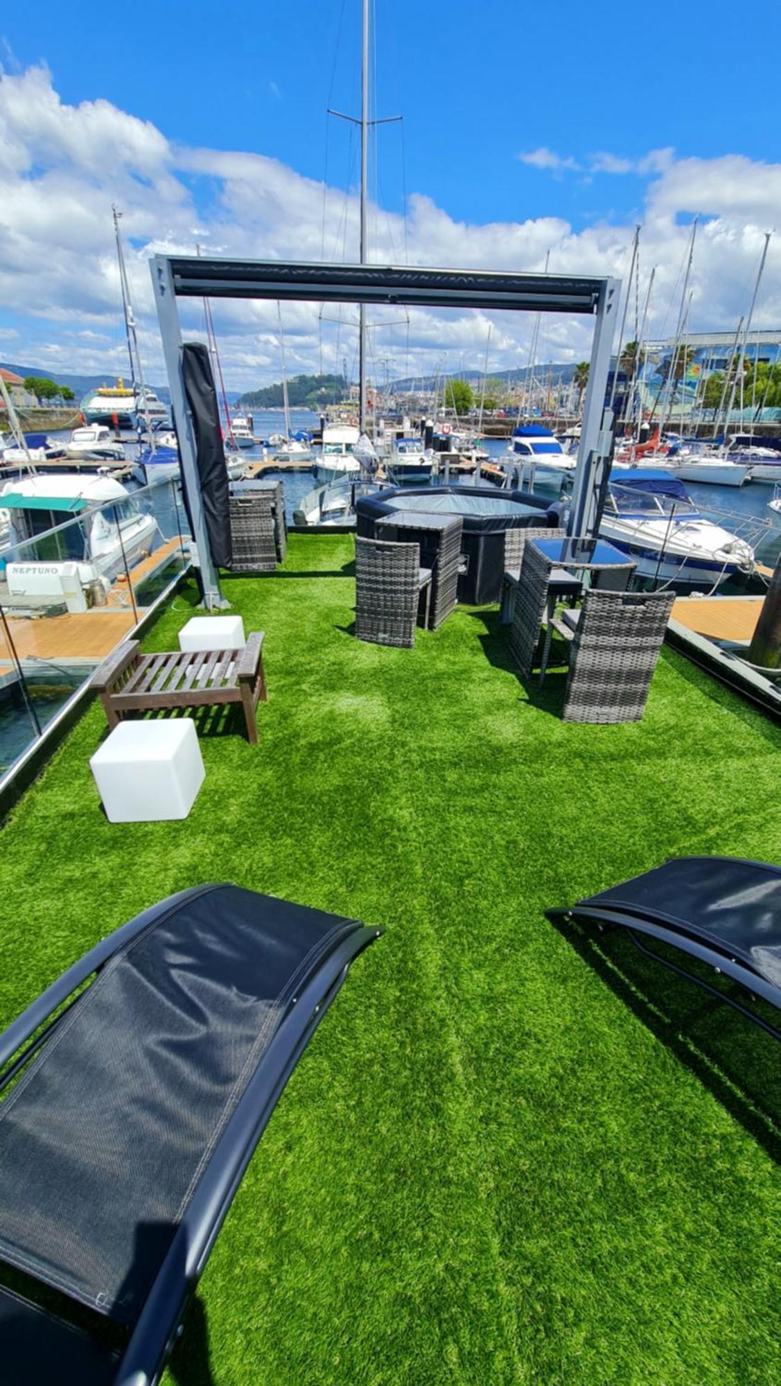 Barco-Apartamento En El Nautico De Виго Экстерьер фото