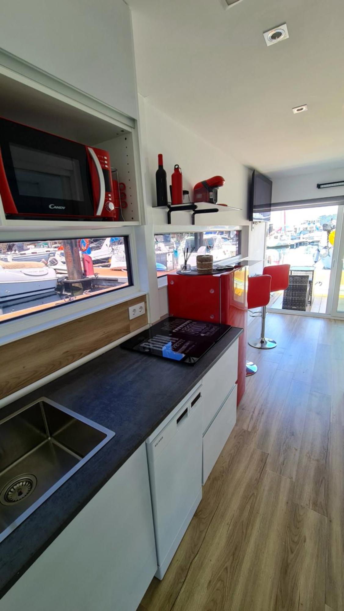 Barco-Apartamento En El Nautico De Виго Экстерьер фото